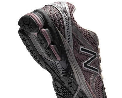 New Balance 860v2