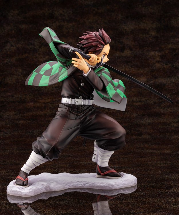 Demon Slayer - 1/8 Tanjiro Kamado ARTFX J Figure