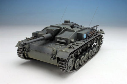 Girls and Panzer - 1/35 Sturmgeschutz  III Ausf. F Team Kabasan with Prepainted Figures