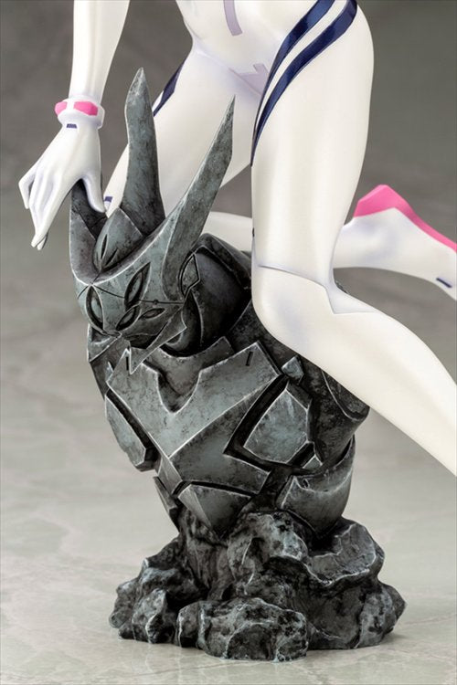 Evangelion 3.0 + 1.0 - 1/6 Mari Makinami Illustrious White Plugsuit Ver. PVC Figure