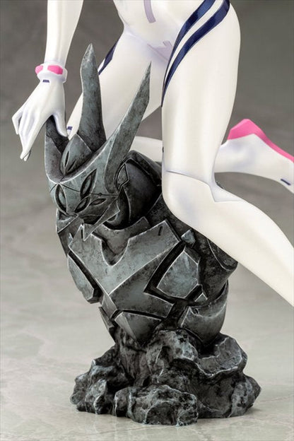 Evangelion 3.0 + 1.0 - 1/6 Mari Makinami Illustrious White Plugsuit Ver. PVC Figure