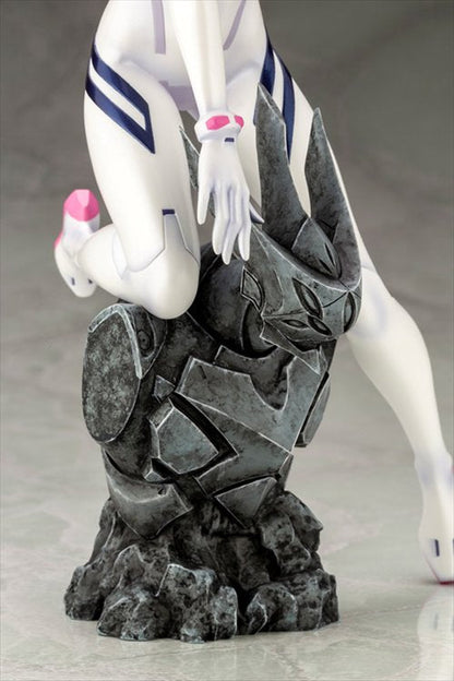 Evangelion 3.0 + 1.0 - 1/6 Mari Makinami Illustrious White Plugsuit Ver. PVC Figure