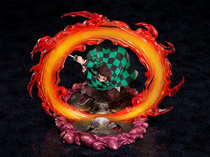 Demon Slayer - 1/8 Tanjiro Kamado Hinokami Kagura Ver. PVC Figure