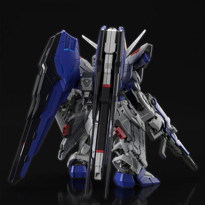 Gundam - SD Master Grade Freedom Gundam