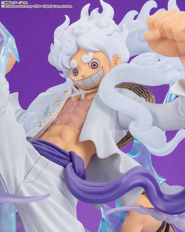 One PIece -  Monky. D Luffy Gear 5 Gigant Figuarts ZERO