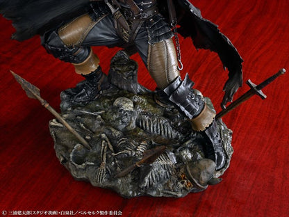 Berserk - Guts Black Swordsman Ver. Figure