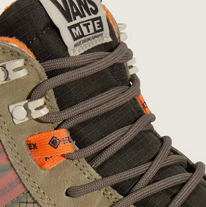 Vans Sk8-Hi GORE-TEX Insulated Shoe