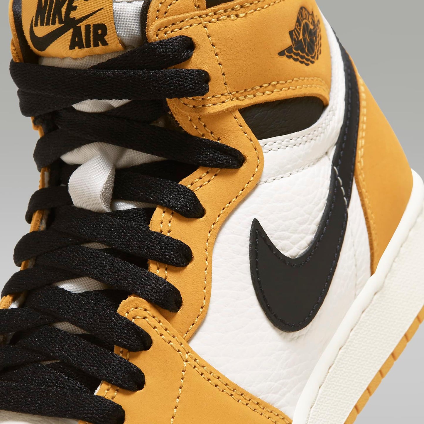 Nike Kids' Air Jordan 1 High OG Shoes - Yellow Ochre / Sail / Black