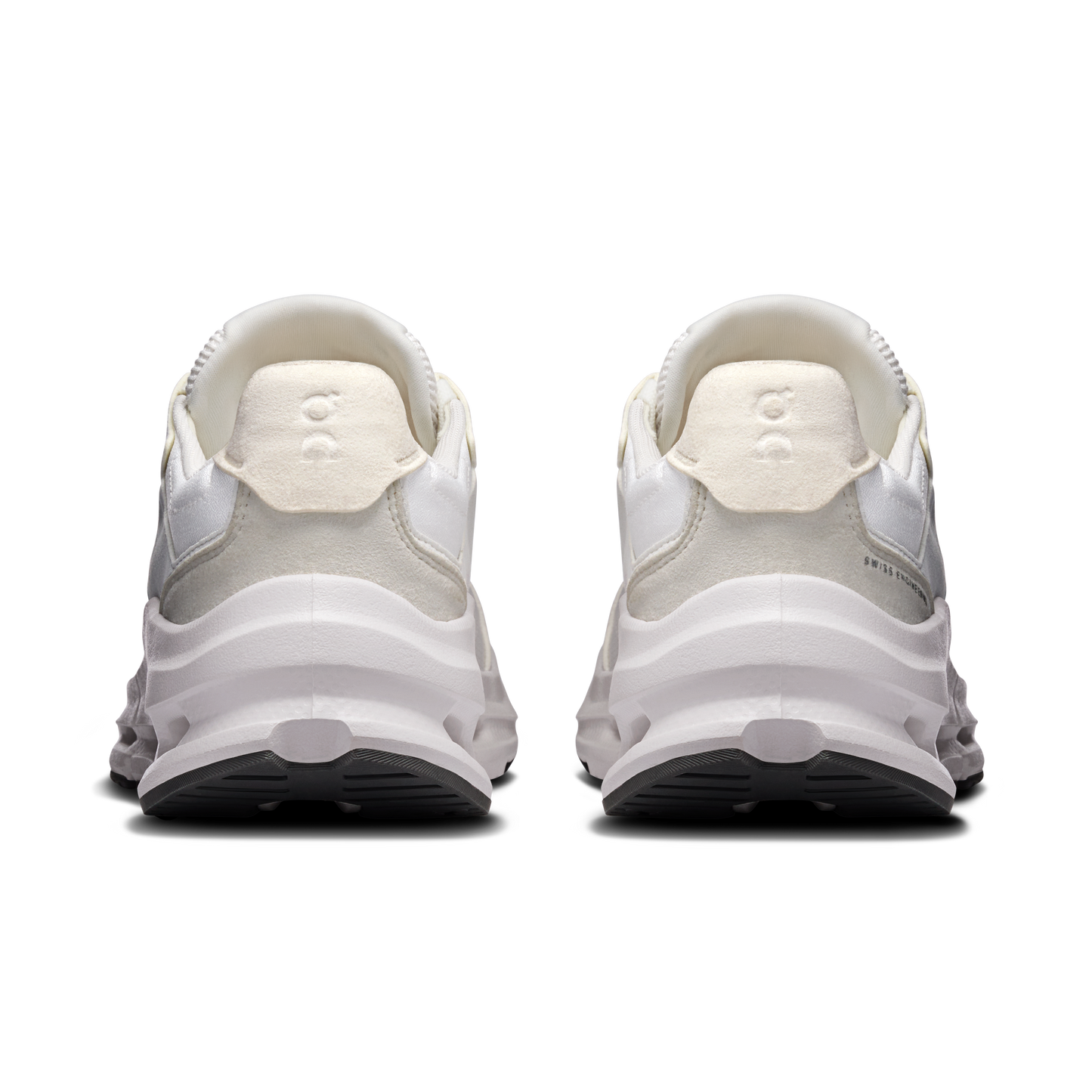 On Running Women's Cloudnova Rift Shoes - White / Ice