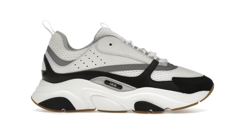 B22 Sneakers