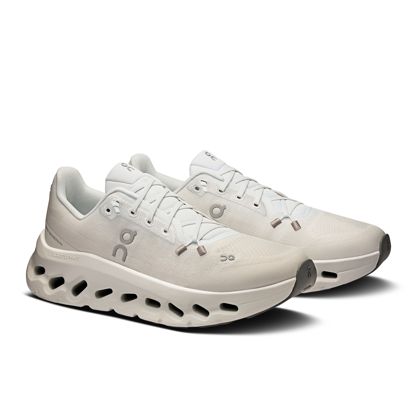 On Running Women's Cloudtilt Shoes - Arctic / Ice