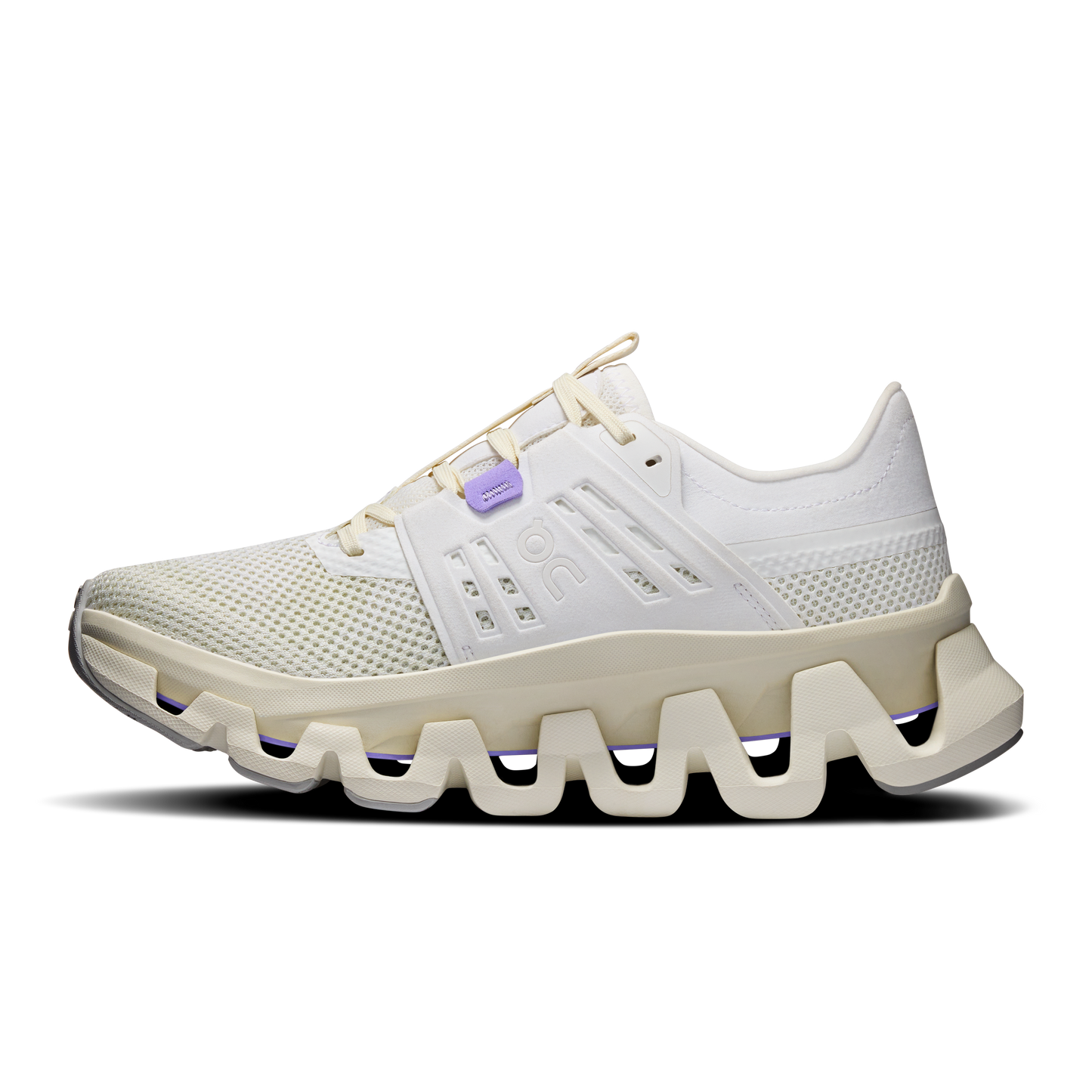 On Running Women's Cloudswift Amp Shoes - Ivory / Ghost