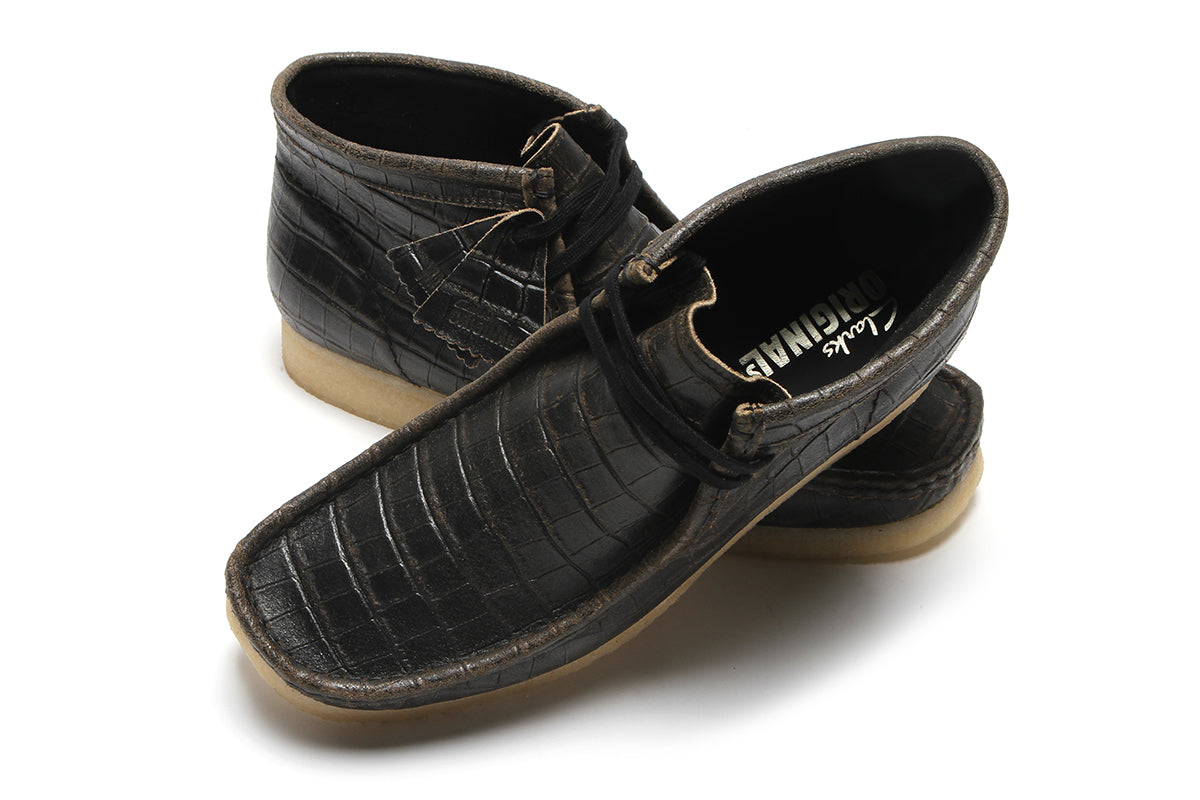 Wallabee Boot Black Crocodile Distress