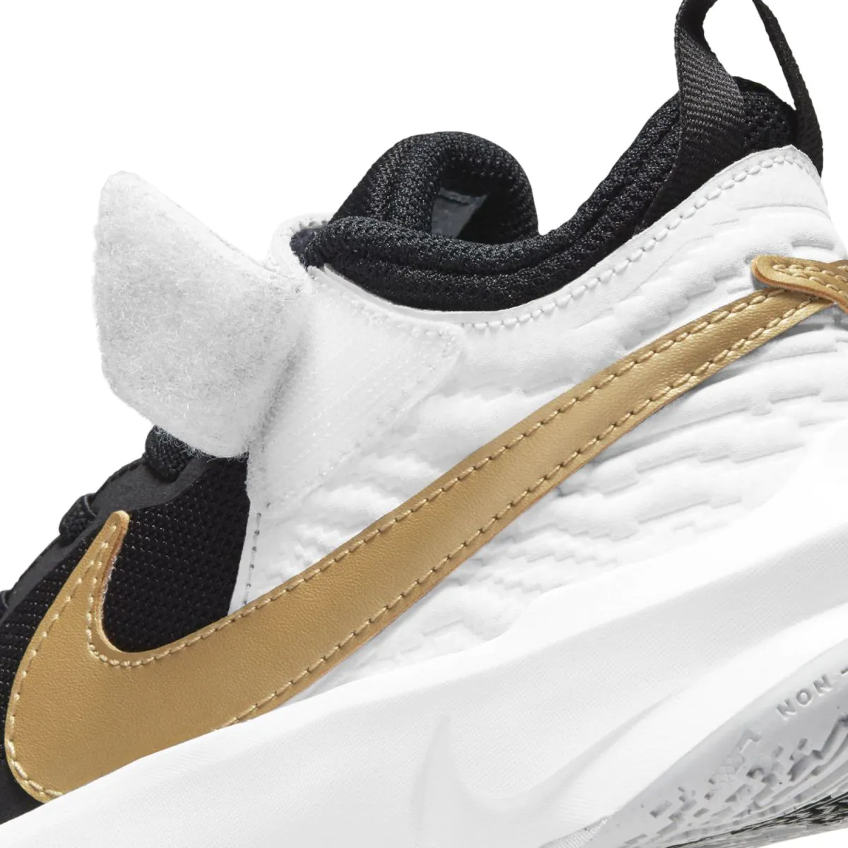 Nike Kids' Team Hustle D 10 Shoes - Black / Metallic Gold / White / Photon Dust