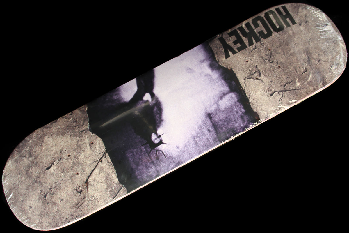 Todd - Waiting Deck 8.25" & 8.38"