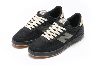 440 V2 - Standard & Wide