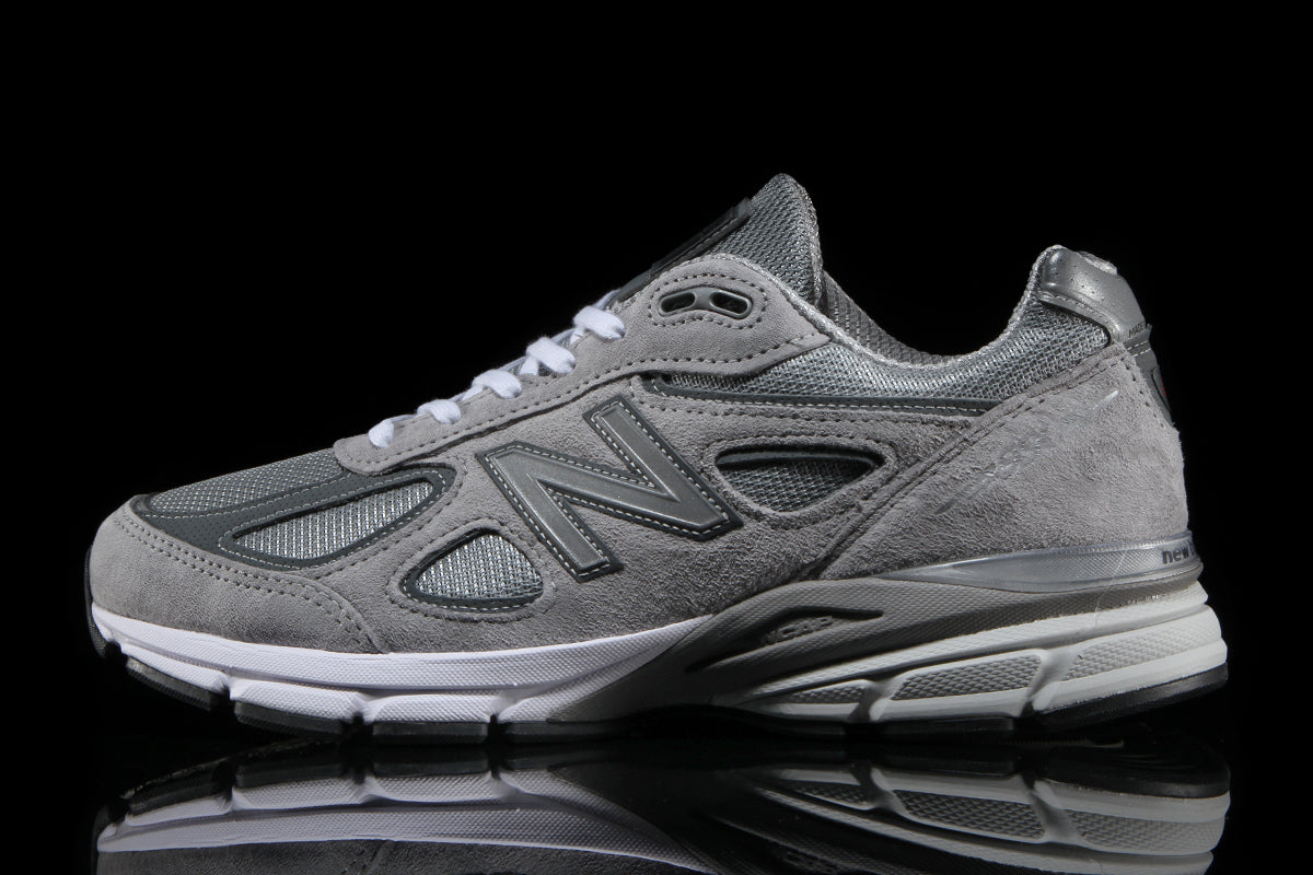 990v4