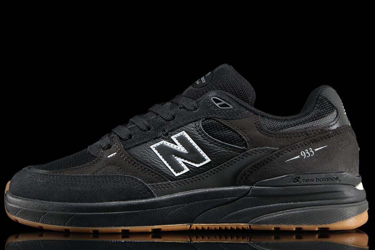 933 - Standard & Wide