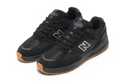 933 - Standard & Wide