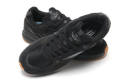 933 - Standard & Wide