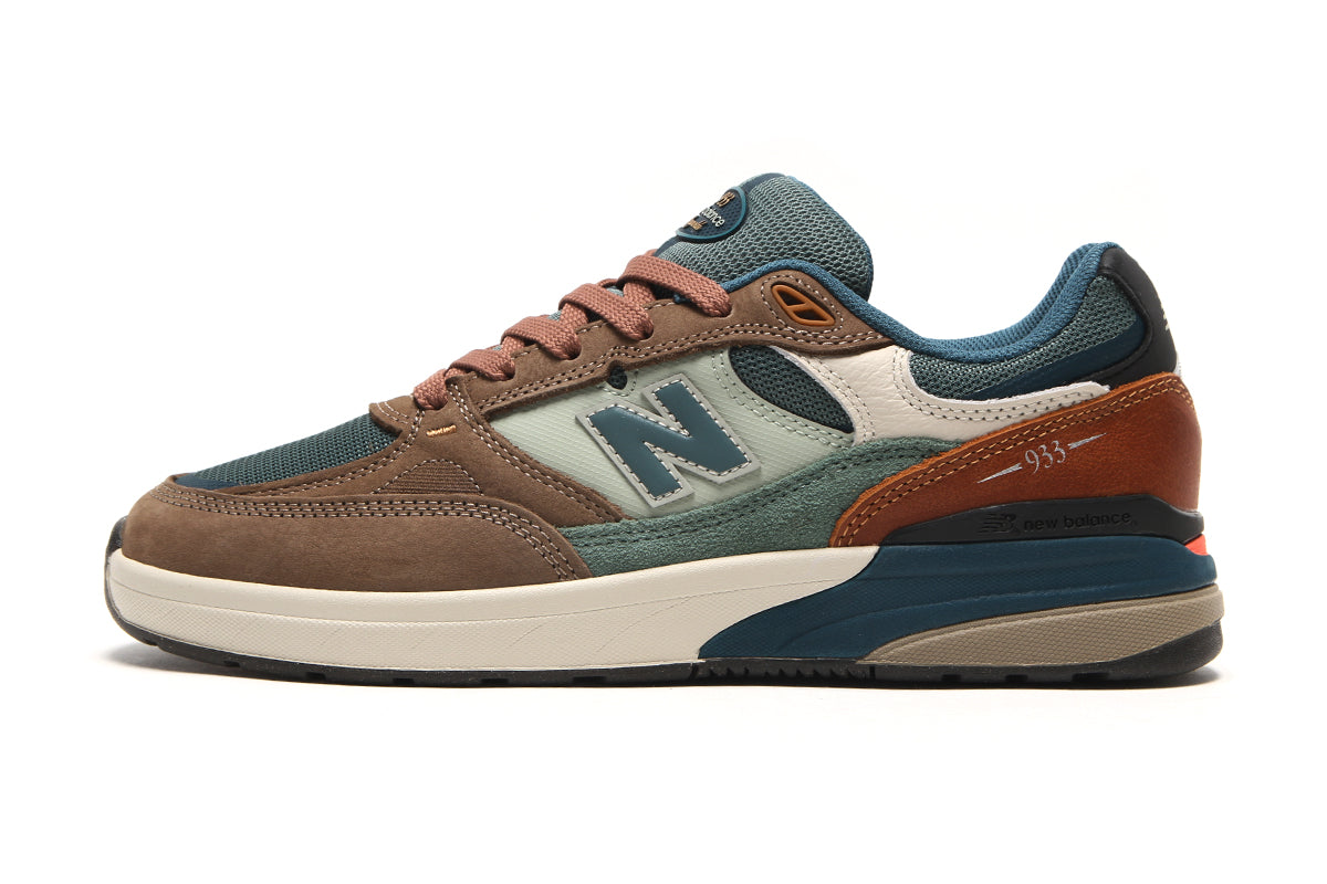 933 - Standard & Wide