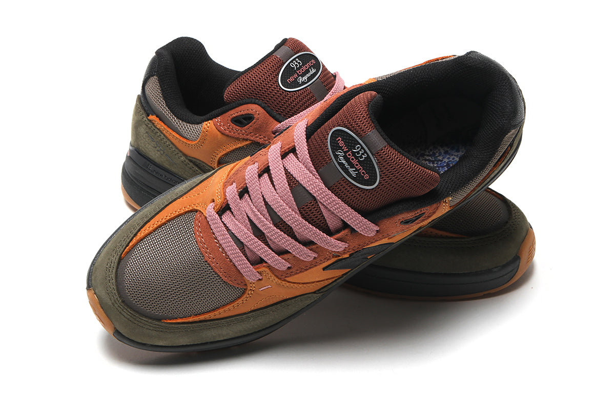 933 Reynolds x Mike Gigliotti