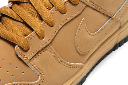 Dunk Low Retro SE