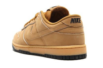Dunk Low Retro SE