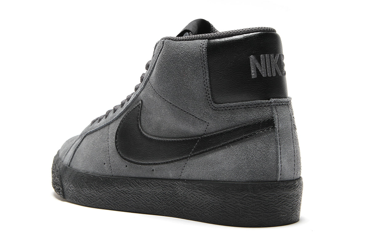 Zoom Blazer Mid
