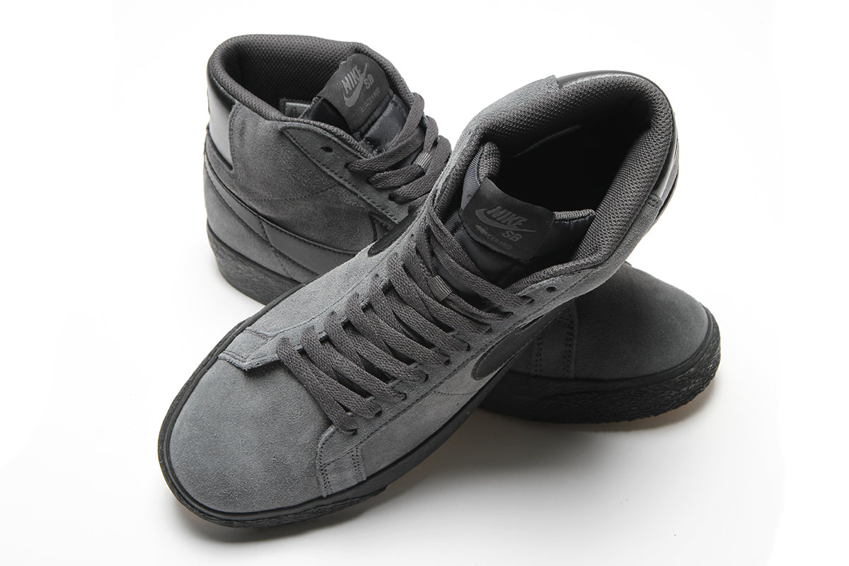 Zoom Blazer Mid