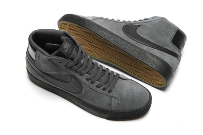 Zoom Blazer Mid
