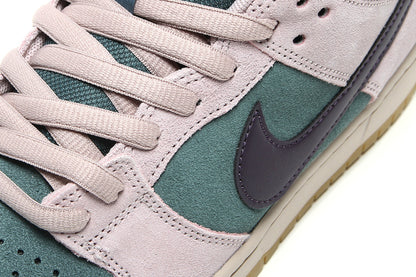 Dunk Low Pro