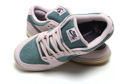 Dunk Low Pro