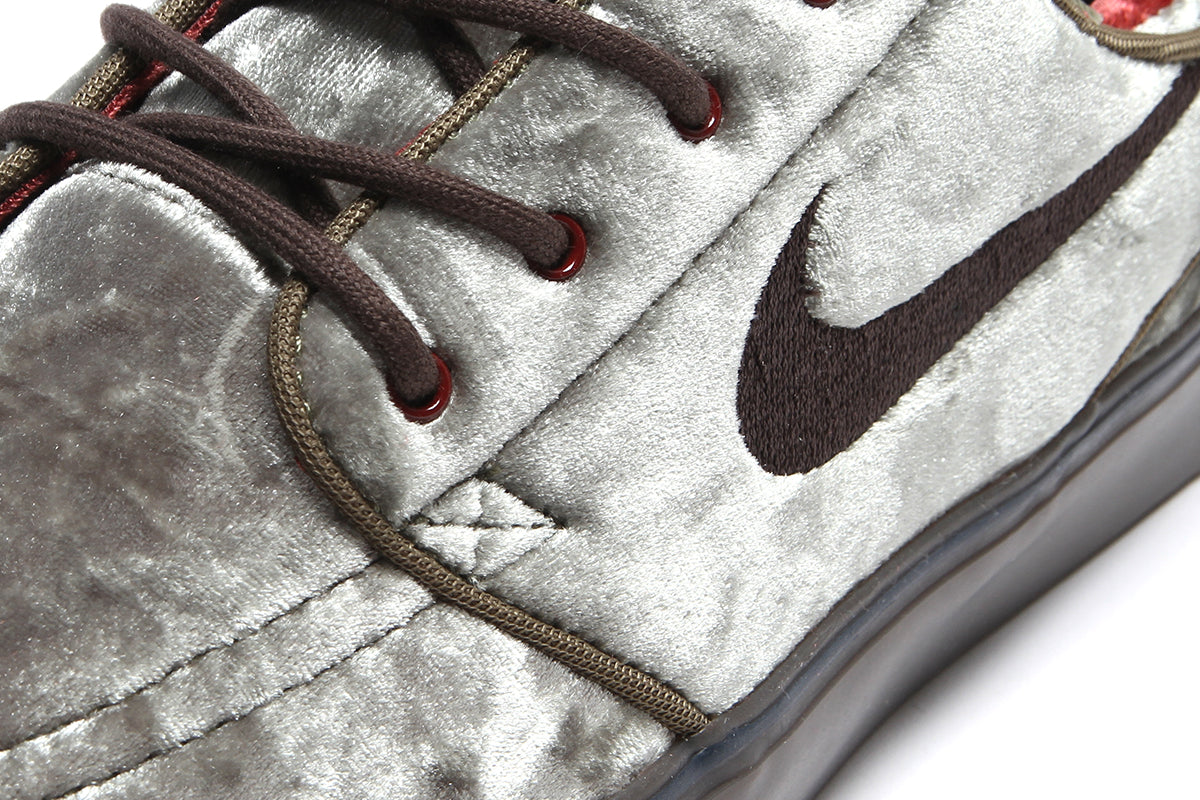 Zoom Janoski OG+ SE