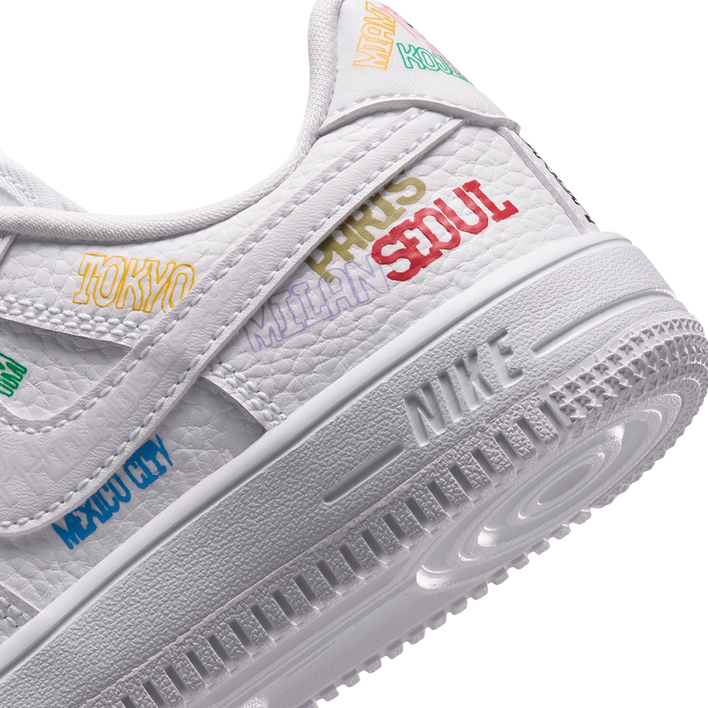 Nike Kids' Air Force 1 Low Lv8 3 Shoes - White / Multi