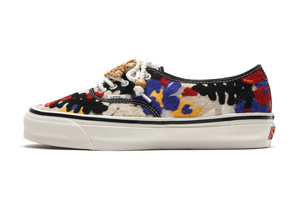 LX Authentic 44 Needlework