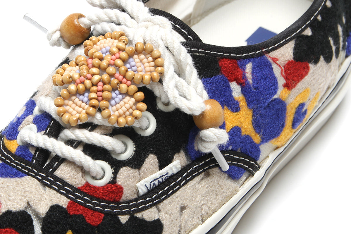 LX Authentic 44 Needlework