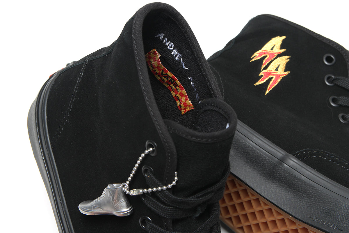 Skate Authentic High VCU x AA