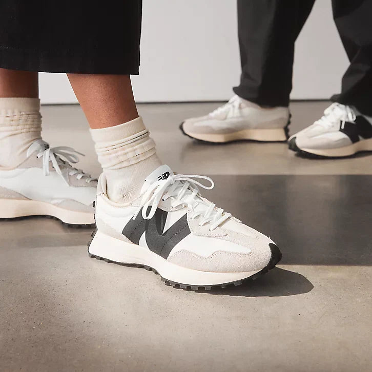 New Balance Women's 327 Shoes - Sea Salt / Black